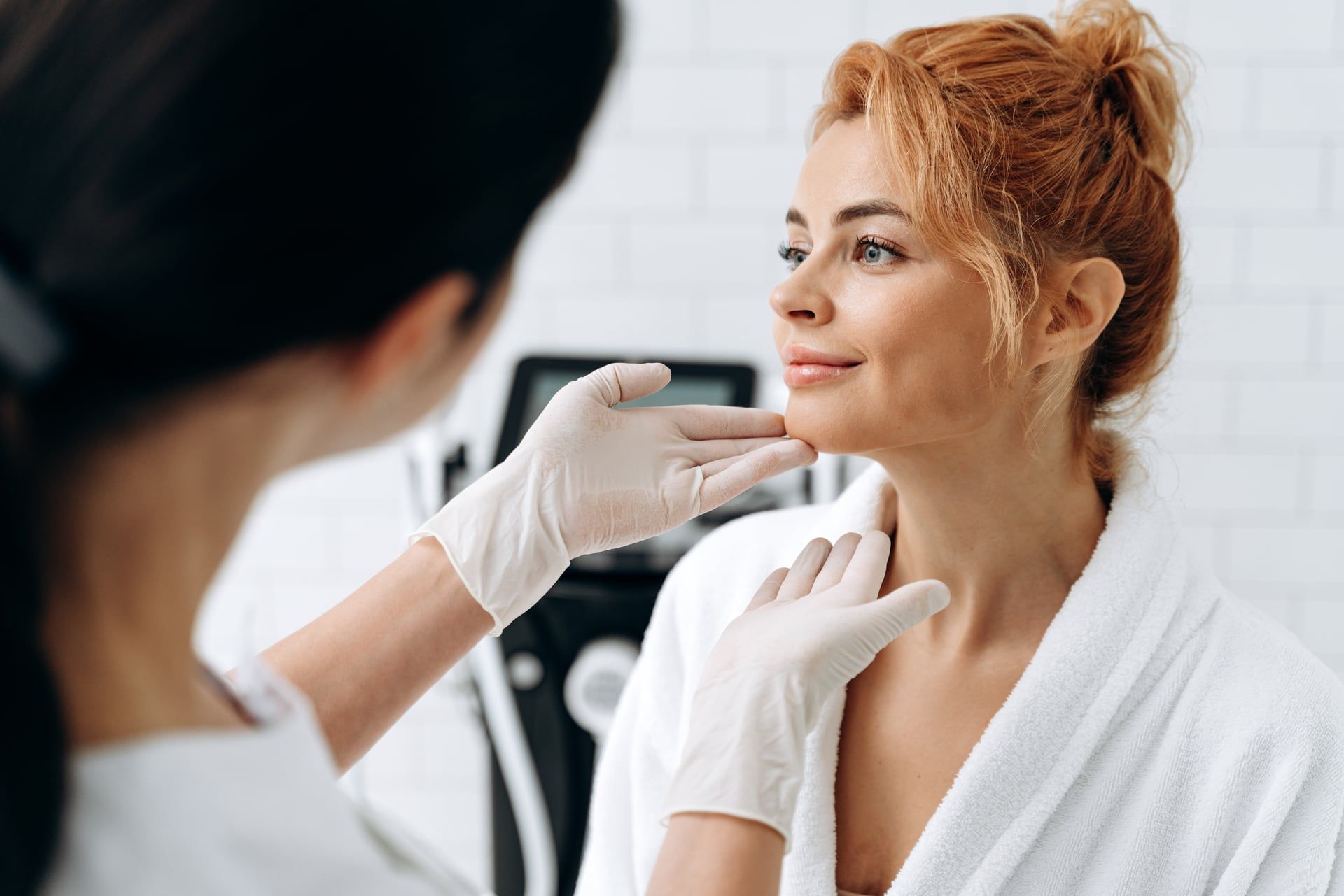 Healthcare professional receiving hands-on aesthetics mentoring